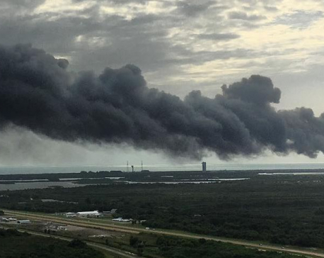 Explosion rocks SpaceX launch site in Florida during test